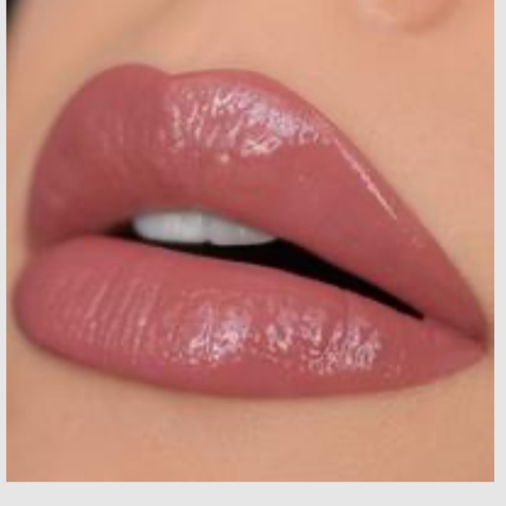 #Give Them Lala - Trippin Hydrogloss